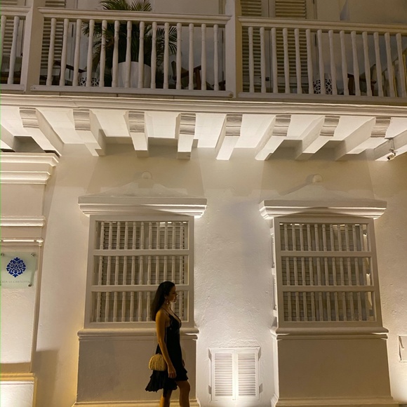 Meet your Posher, Essencia Accessories - Picture 4 of 5